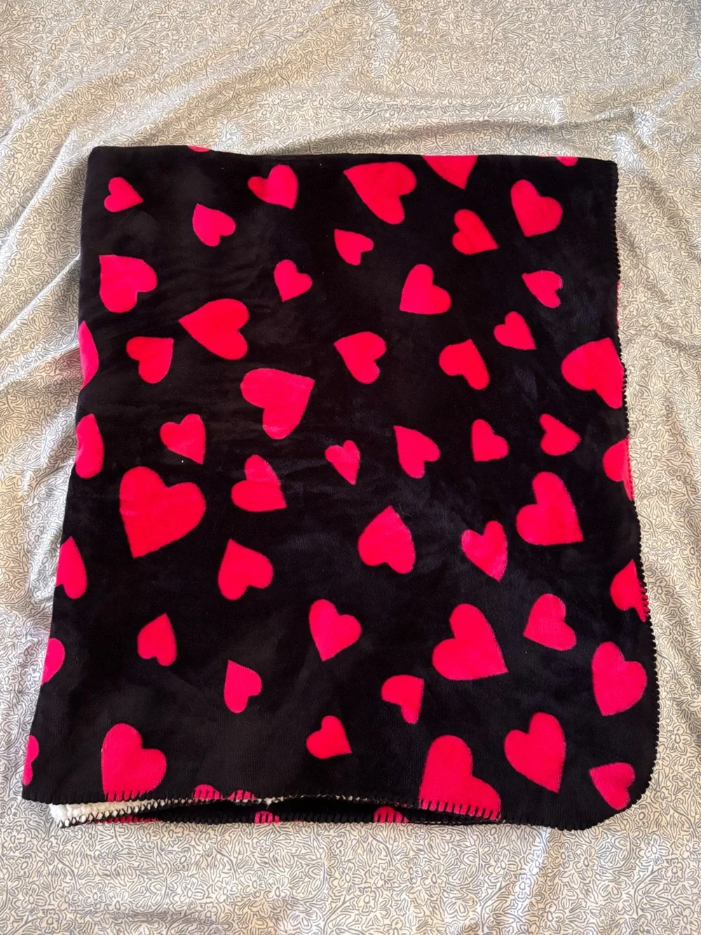 Victoria's Secret Black and Hot Pink Sherpa Throw 50 x 60 in